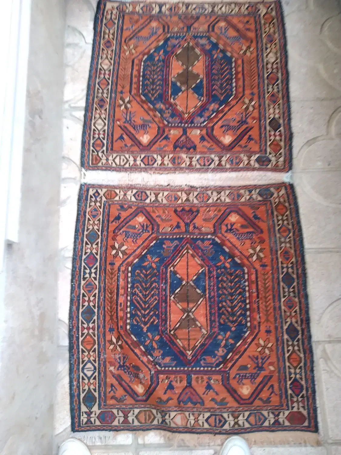 با سلام ۰ دو تخته پادری به هم چسبیده ۰ گلیم|گلیم، جاجیم، گبه|خوی, |دیوار