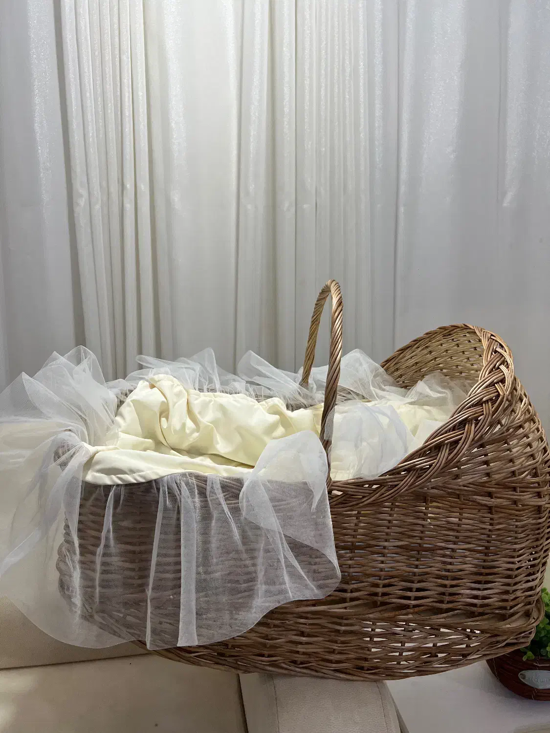 کریرنوزاد|تخت و صندلی بچه|بندر گناوه, |دیوار