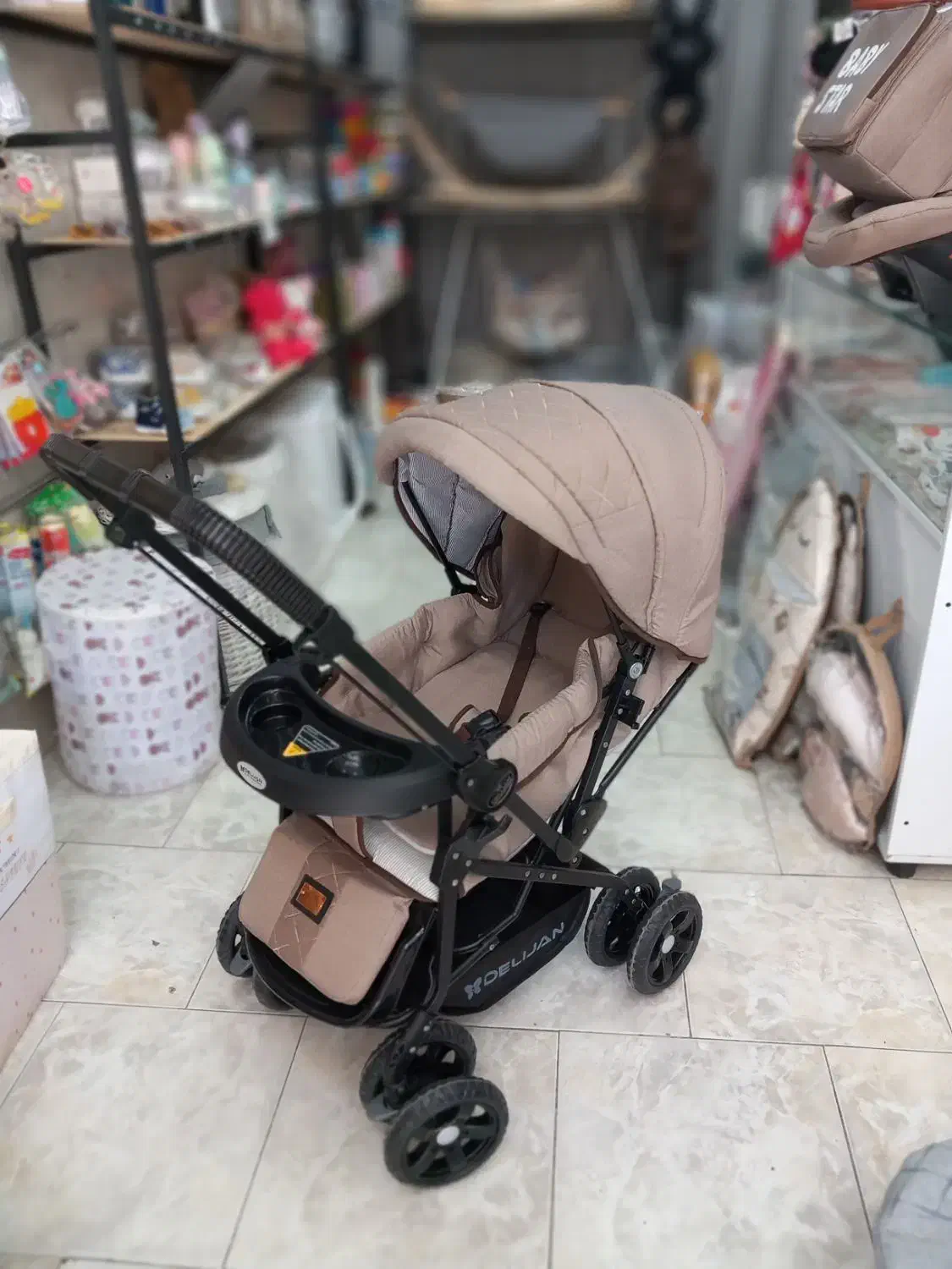 کالسکه تک دلیجان در سیسمونی دردونه|کالسکه و لوازم جانبی|مشهد, طبرسی شمالی|دیوار