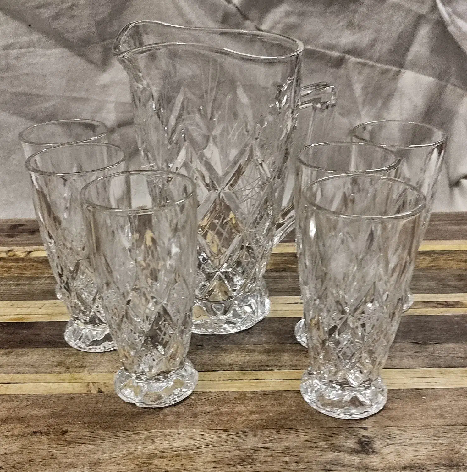 پارچ و لیوان خارجی|ظروف سرو و پذیرایی|رشت, سلیمانداراب|دیوار