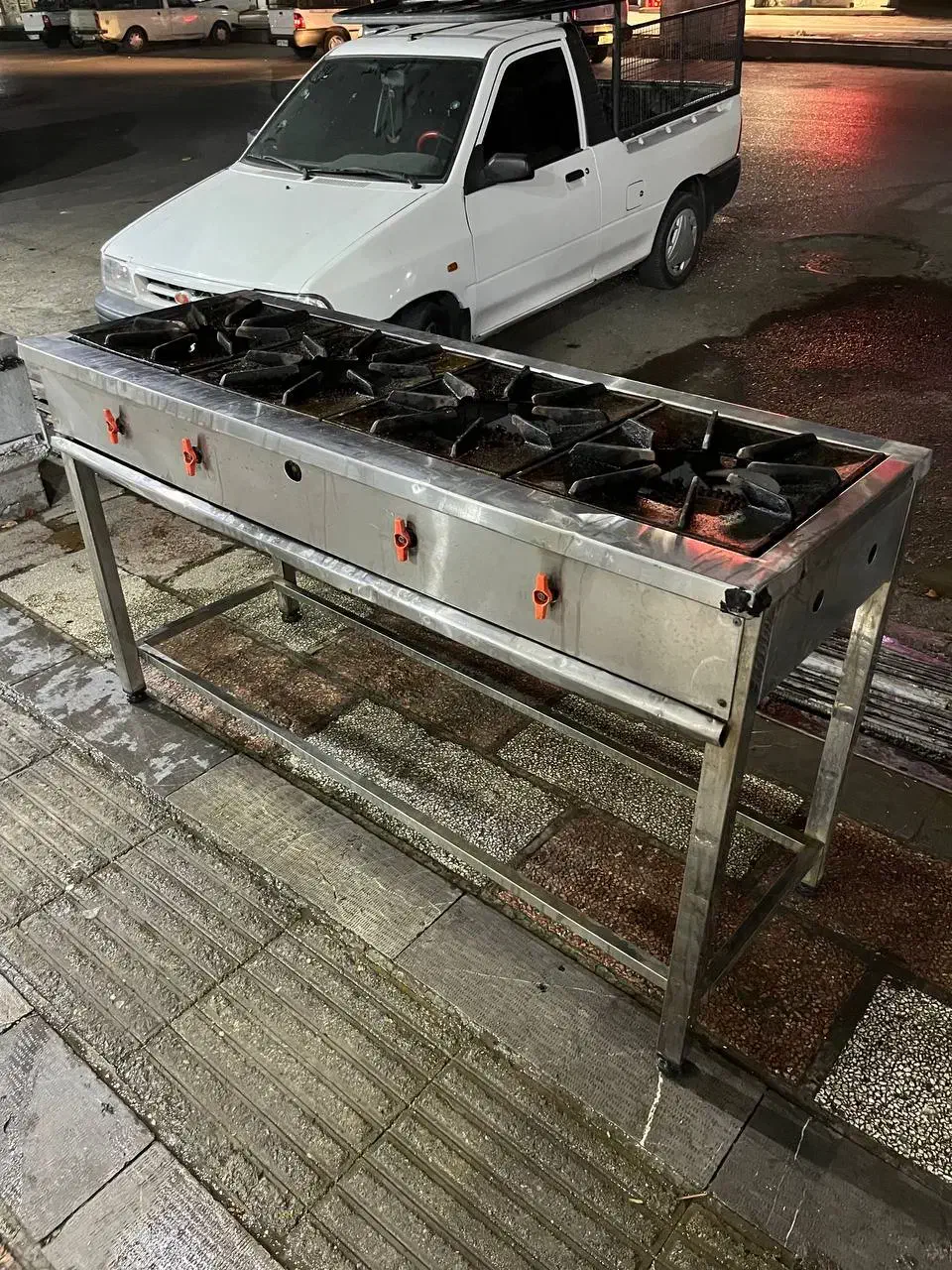 اجاق 4 شعله صنعتی خطی پایه دار مشابه نو|فروشگاه و مغازه|تهران, شهرک استقلال|دیوار