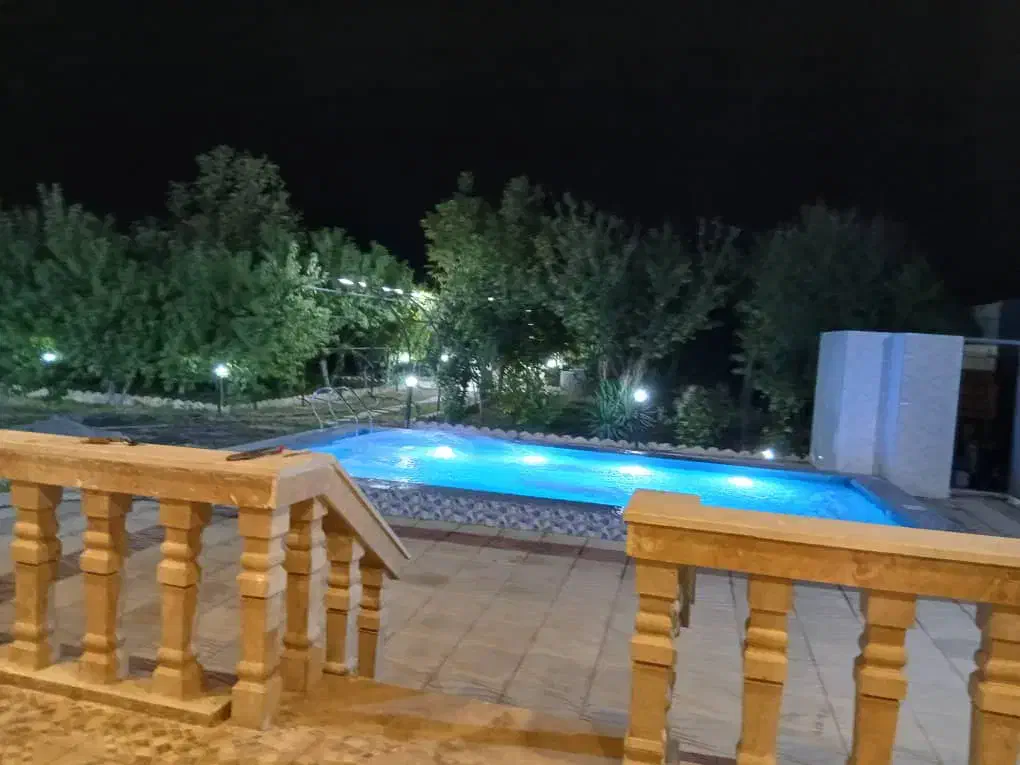 اجاره روزانه/هفتگی/ماهانه ویلا باغ استخر دار|اجارهٔ کوتاه‌مدت ویلا و باغ|کرمانشاه, |دیوار
