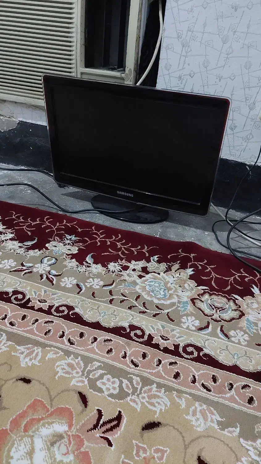 تی وی|تلویزیون و پروژکتور|دوگنبدان, |دیوار