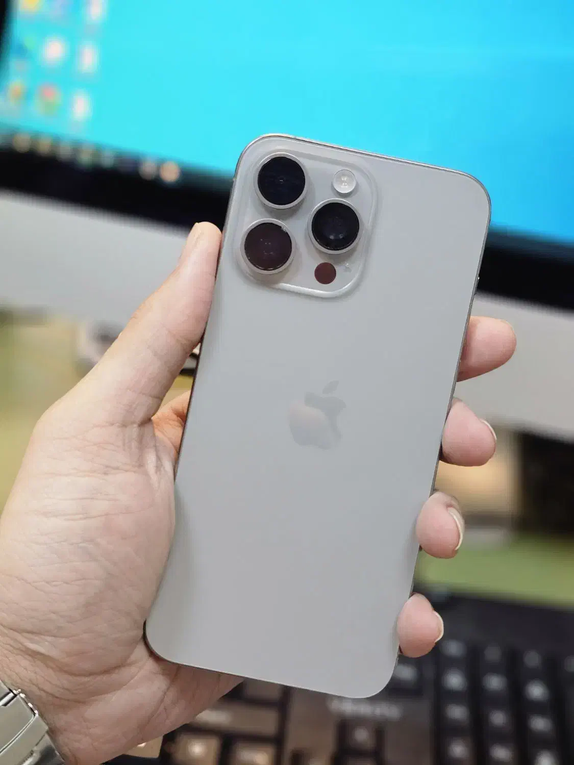 iphone 15 pro max|موبایل|رشت, باهنر|دیوار