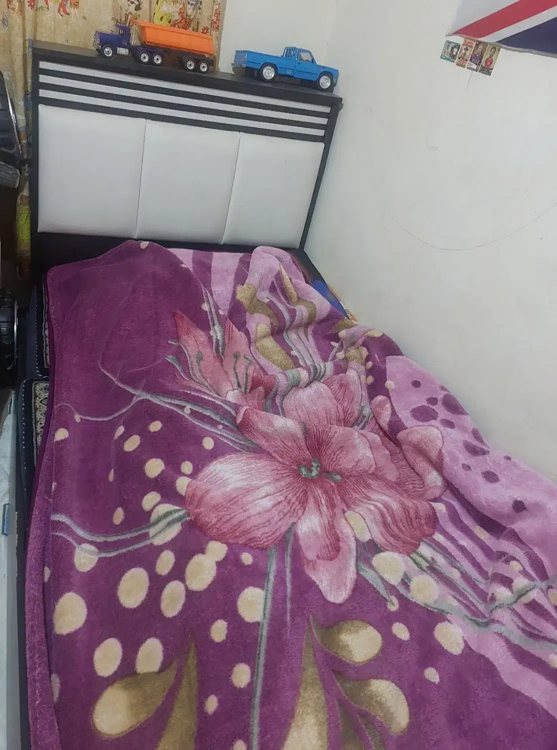 تخت تک نفره|تخت و سرویس خواب|سیرجان, |دیوار