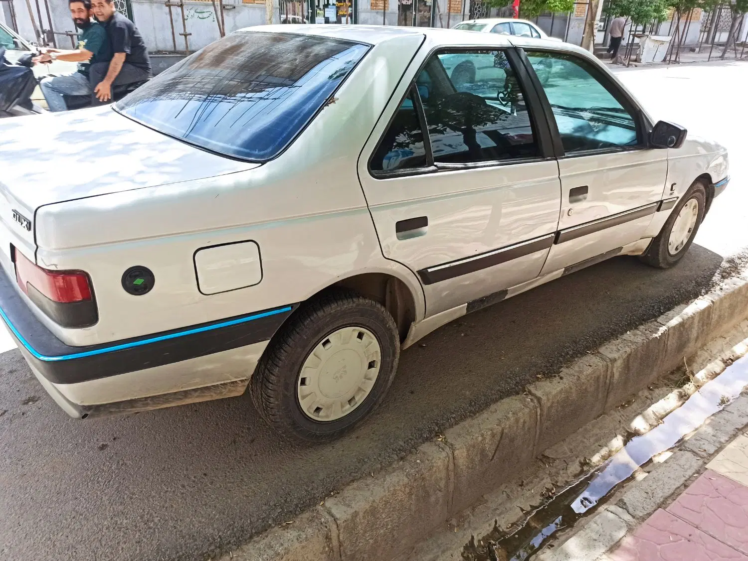 پژو ۴۰۵|خودرو سواری و وانت|رزن, |دیوار
