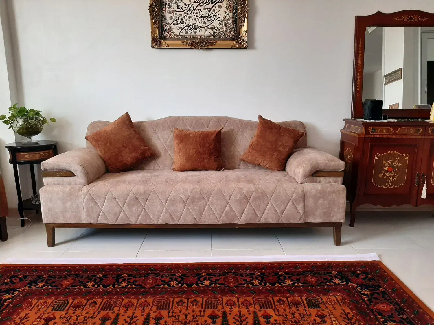 مبل ۷ هفت نفره|مبلمان خانگی و میز عسلی|شیراز, شهرک گلستان شمالی|دیوار