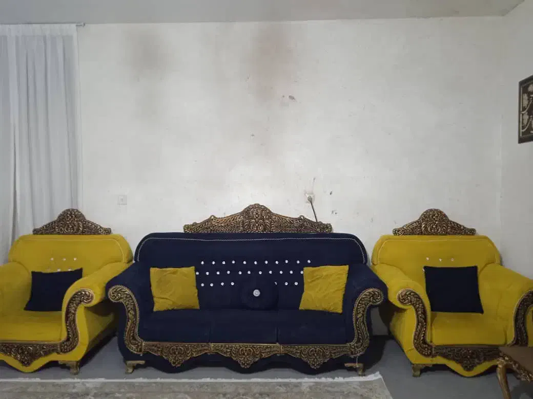 فروش تعدادی وسایل خانه|مبلمان خانگی و میز عسلی|بندرعباس, |دیوار