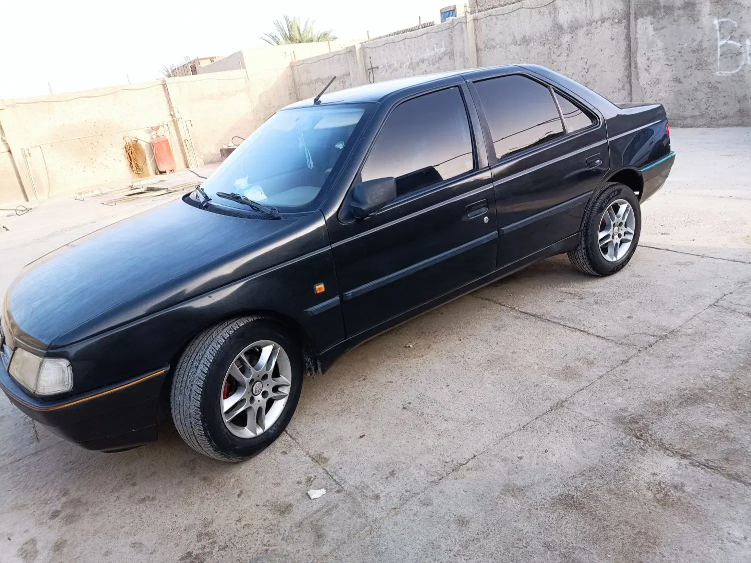 پژو 405 رنگ مشکی مدل 91 . معاوضه|خودرو سواری و وانت|سراوان, |دیوار