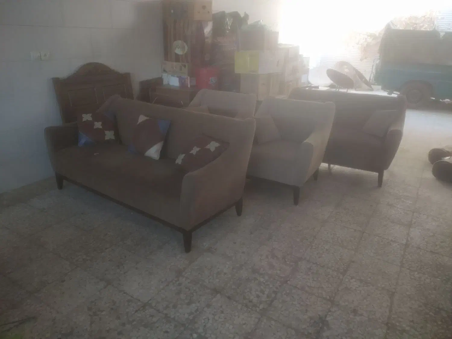 مبل راحتی در حد نو|مبلمان خانگی و میز عسلی|اصفهان, فردوان|دیوار