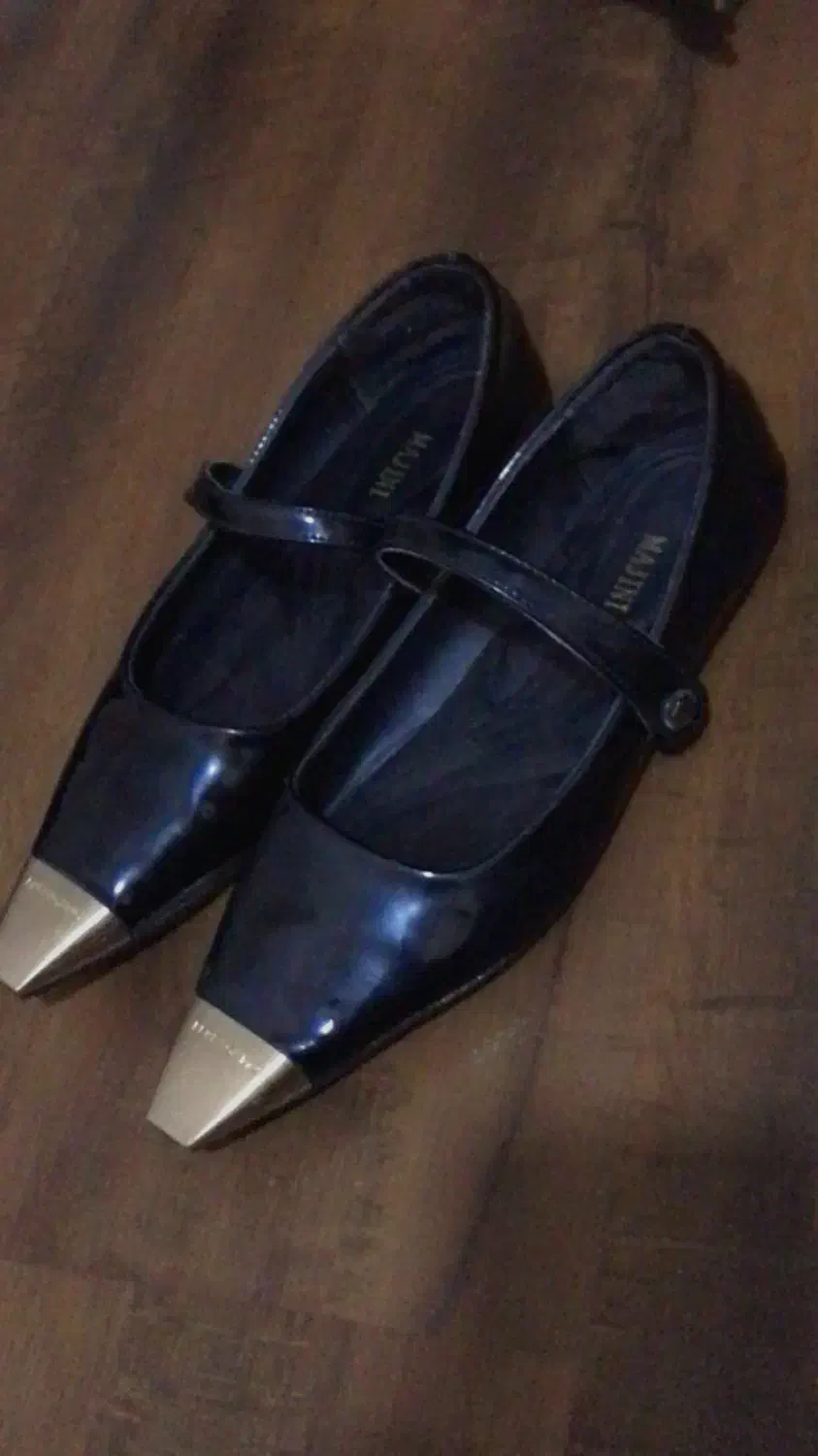 کفش|کیف، کفش، کمربند|کرمان, |دیوار