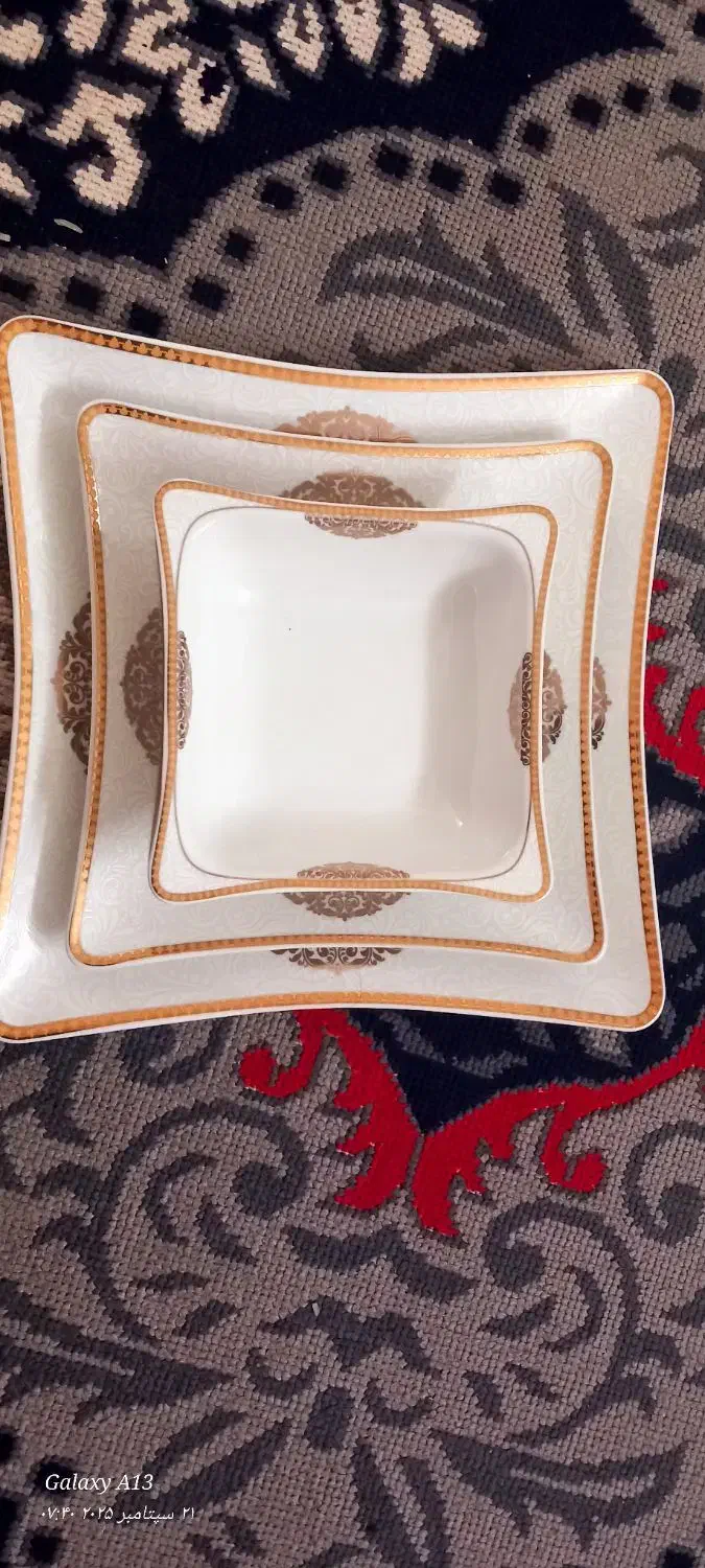 سرویس چینی ۱۸نفره|ظروف سرو و پذیرایی|قائن, |دیوار