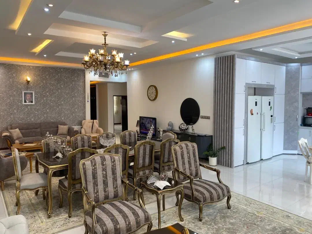 محله ۱۱/پنج نبش دربست زمین ۳۰۰متر ۱۸۰بنا سه خوابه|فروش خانه و ویلا|گلبهار, شهر جدید گلبهار|دیوار