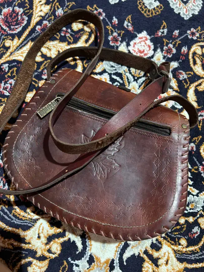 کیف چرم درجه یک قدیمی ضخیم|کیف، کفش، کمربند|فلاورجان, |دیوار