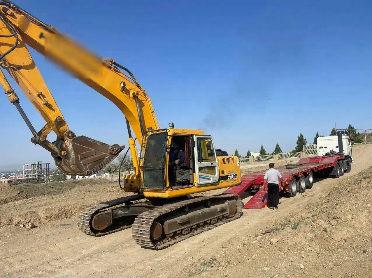 دسگاه بیل مکانیکی komatsu 220 وHYUNDAI 210|خودرو سنگین|قدس, شهرقدس|دیوار