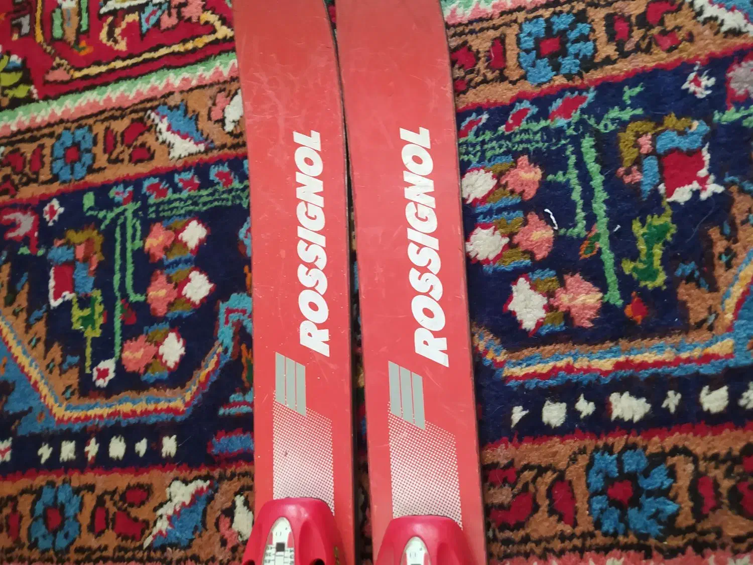 یک عدد اسکی در حد نوع ساخت ایتالیا برند روسینگال|ورزشهای زمستانی|ارومیه, |دیوار