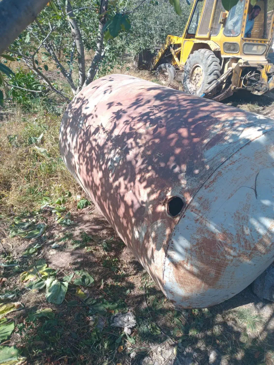 تانکر آب صحیح وسالم ۱۰۰۰لیتری|مصالح و تجهیزات ساختمان|خوی, |دیوار