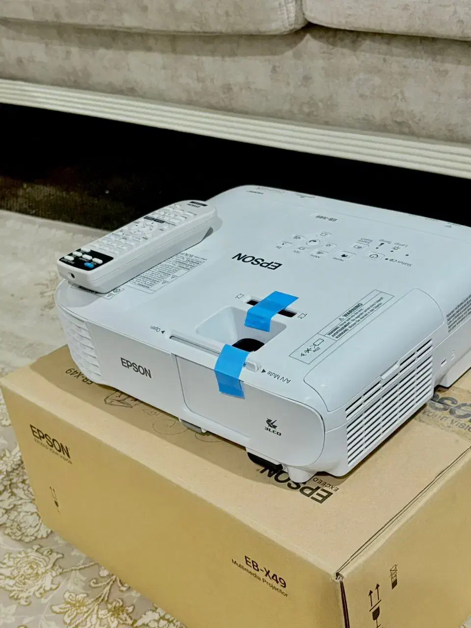 ویدیو پروژکتور اپسون(Epson)|تلویزیون و پروژکتور|بهبهان, |دیوار