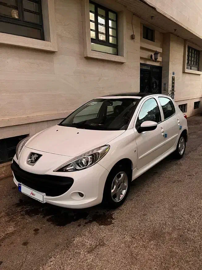 پژو 207 پانا مدل 1403 ارتقا(85گانه)فابریک|خودرو سواری و وانت|شیراز, شهرک فرهنگیان|دیوار