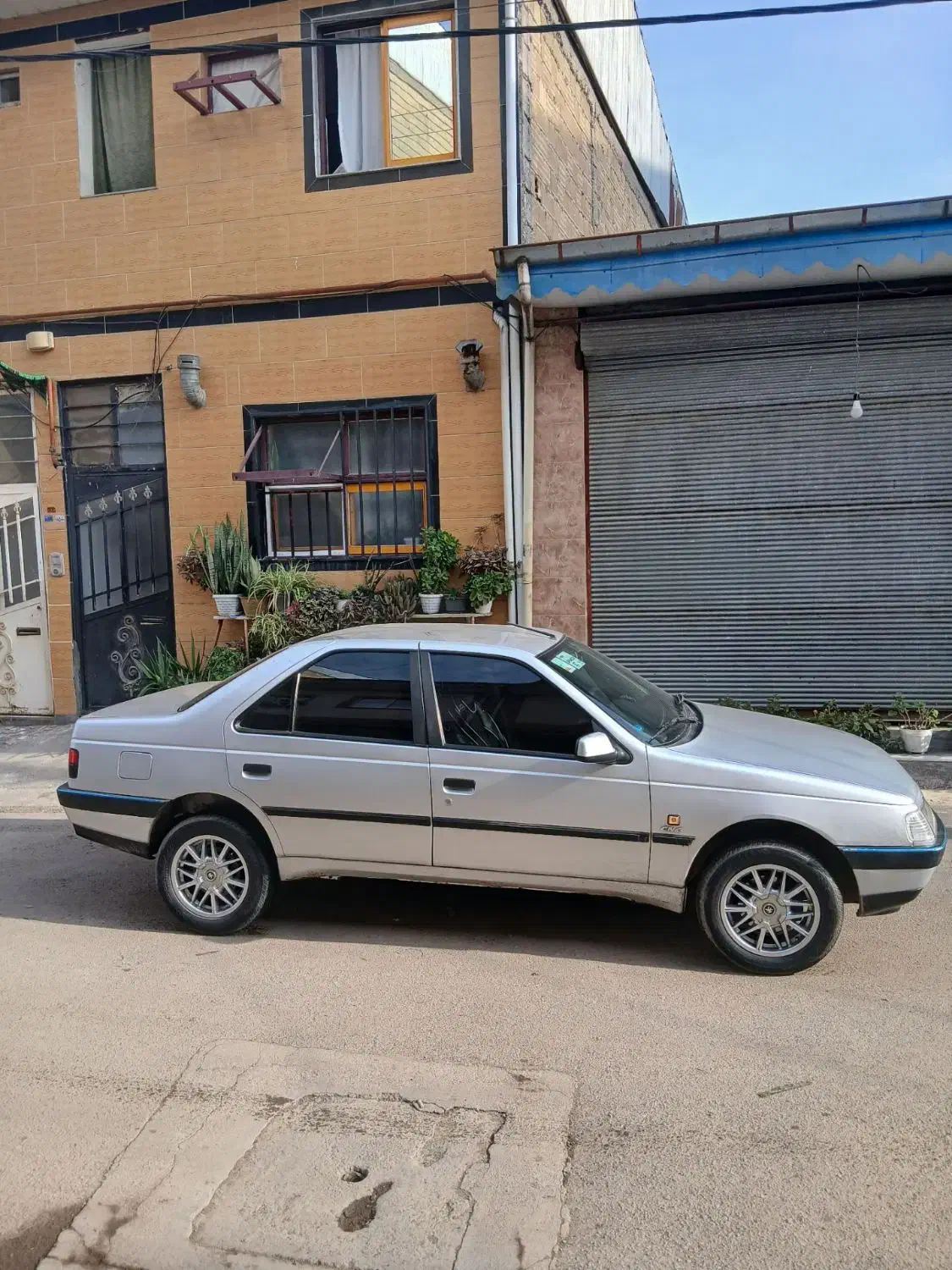 405مدل 87|خودرو سواری و وانت|رشت, انصاری|دیوار