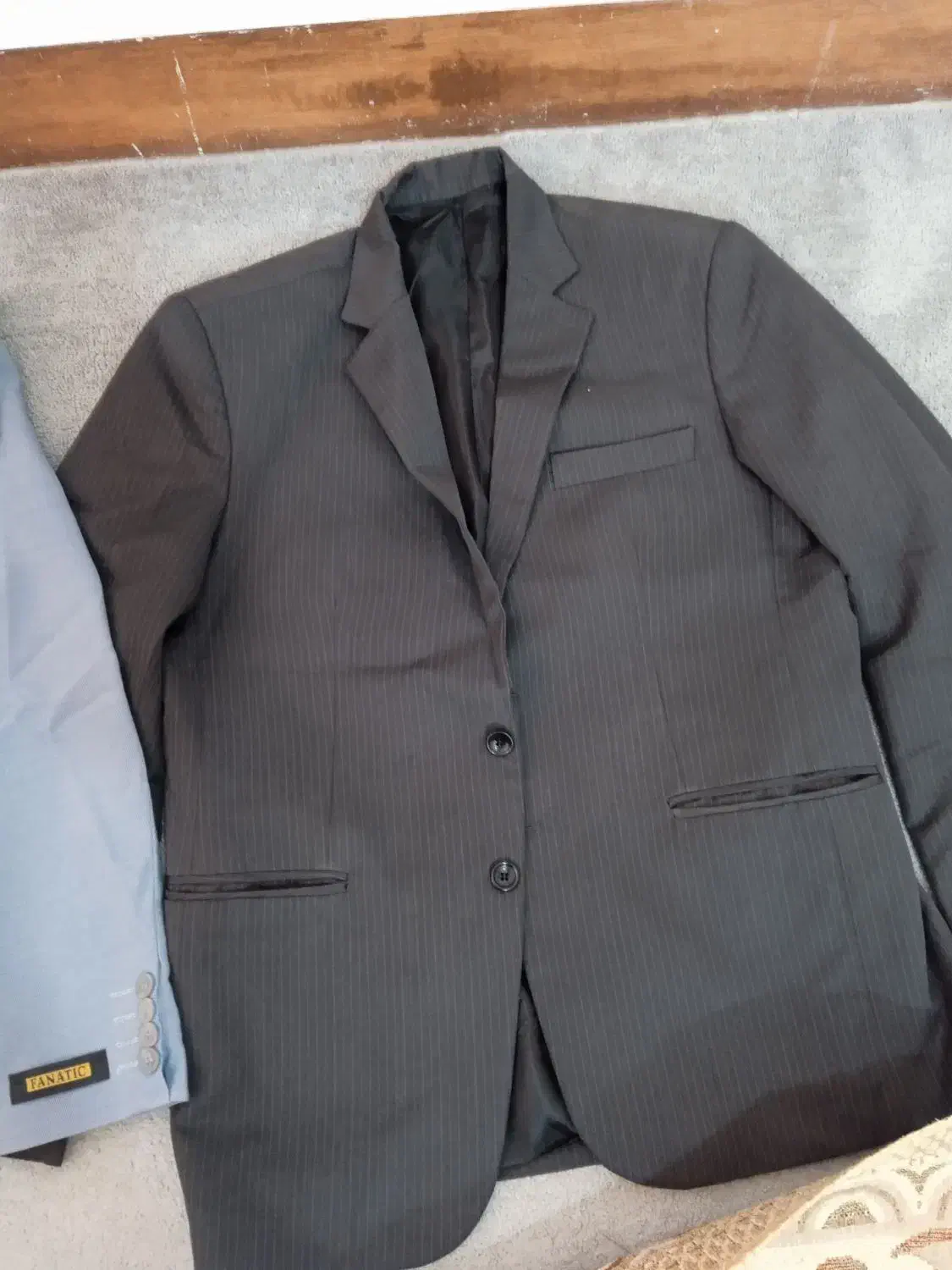 ۶دست کت شلوار مردانه در حد نو|لباس|قم, قلعه کامکار|دیوار