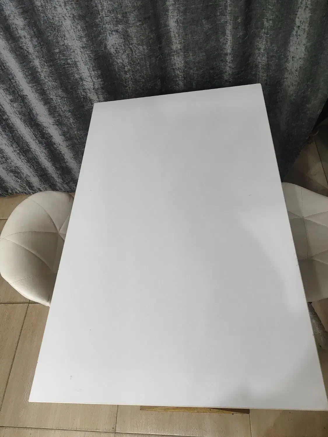 میز ناخن|آرایشگاه و سالن‌های زیبایی|لنگرود, |دیوار