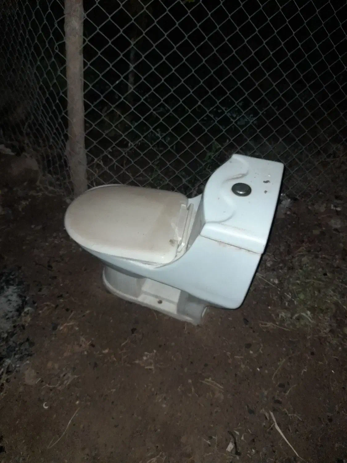 دستشویی فرنگی نو|لوازم سرویس بهداشتی|مرند, |دیوار