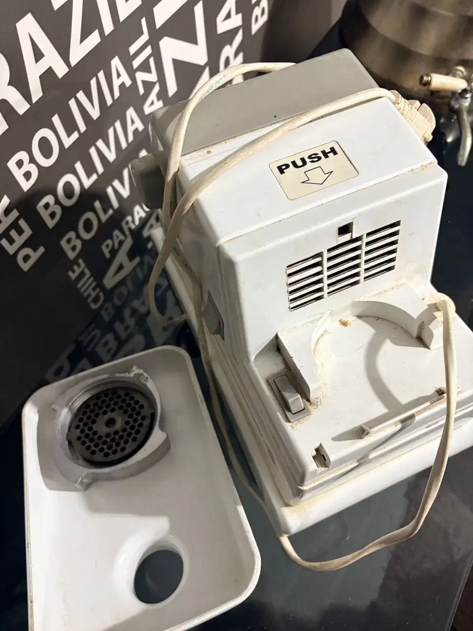 چند تکه وسایل آشپز خانه|ظروف پختوپز|سیرجان, |دیوار