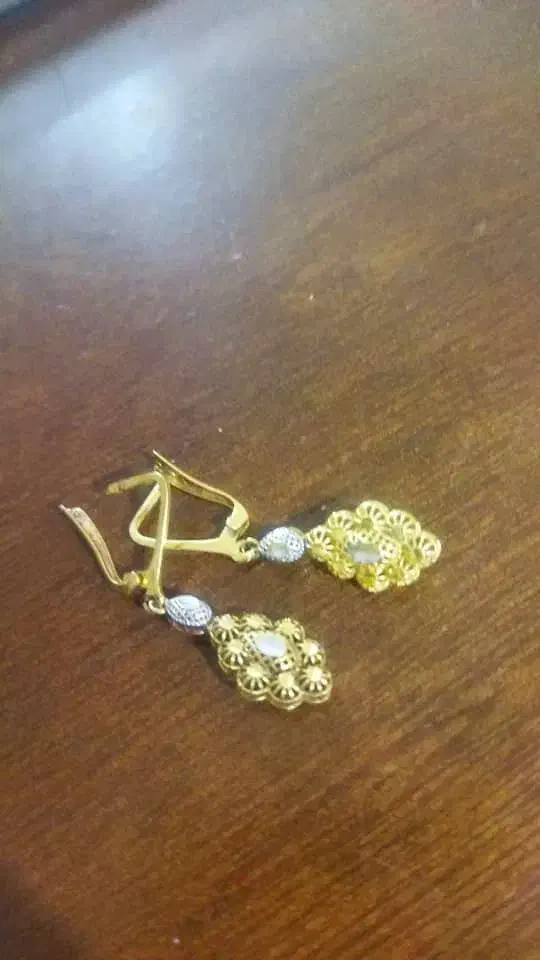 گوشواره شیک و نو|جواهرات|دوگنبدان, |دیوار