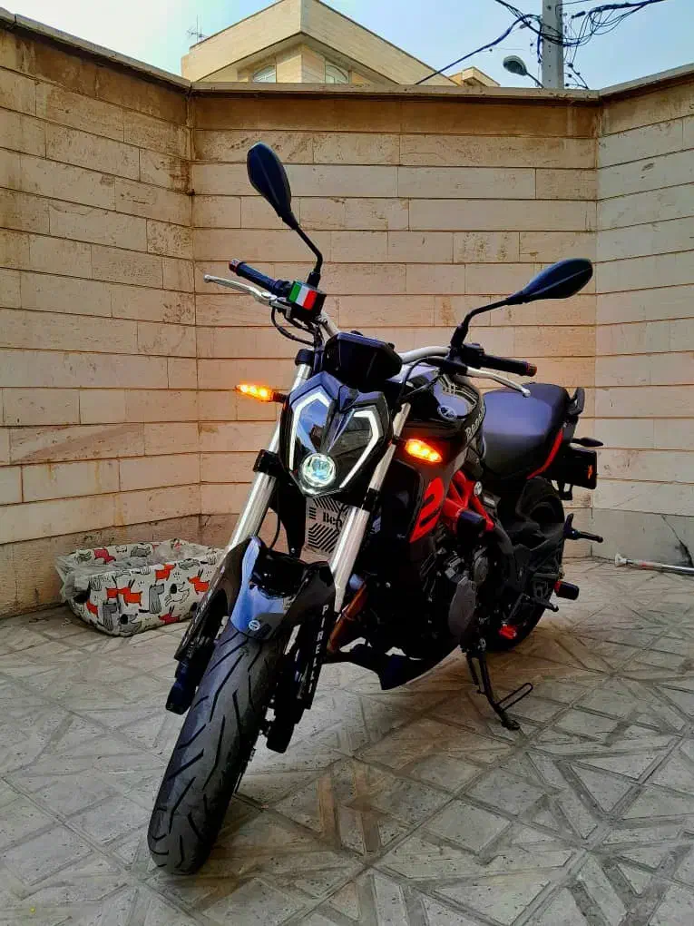 بنلی 300 مدل 1402|موتورسیکلت|تهران, تهران‌نو|دیوار