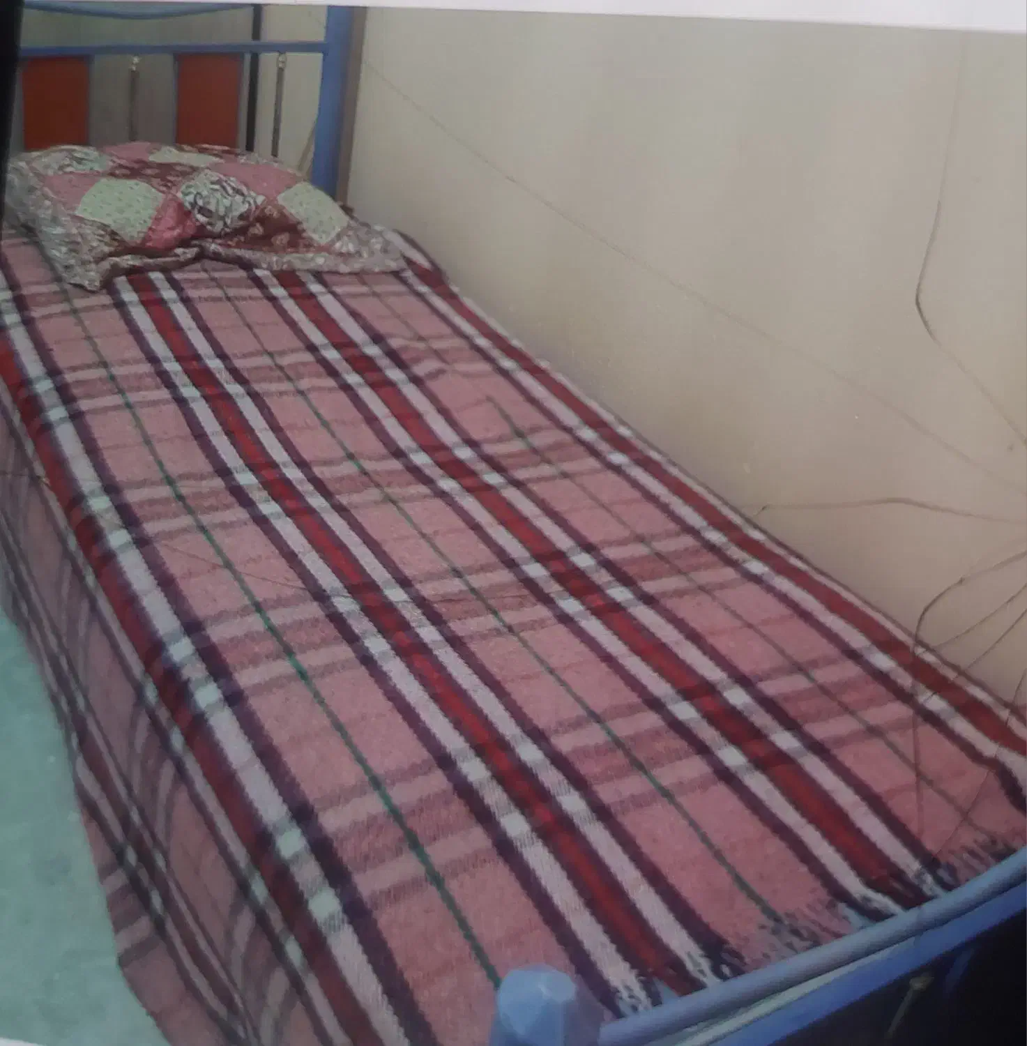 تخت یکنغره با تشک|تخت و سرویس خواب|زاهدان, |دیوار