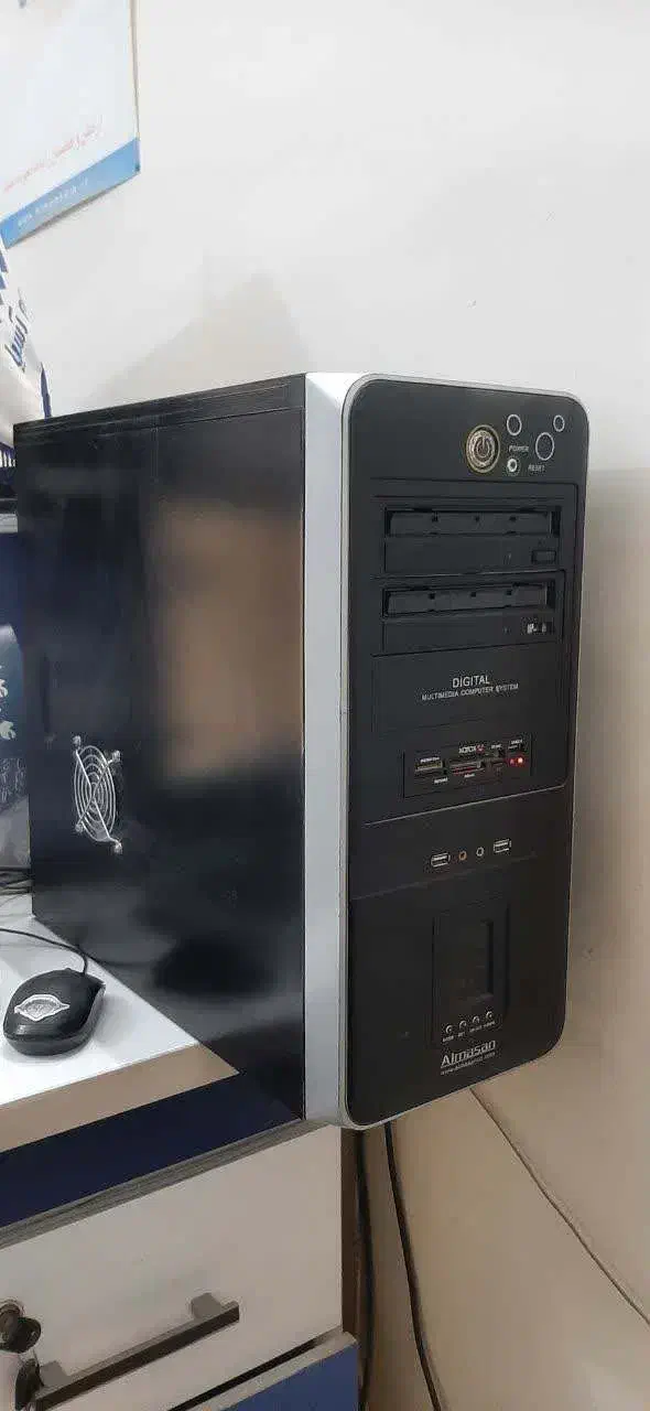 کیس کامپیوتر ddr3  رم 4 و گرافیک 1 و هارد 500|رایانه رومیزی|اصفهان, دوطفلان|دیوار