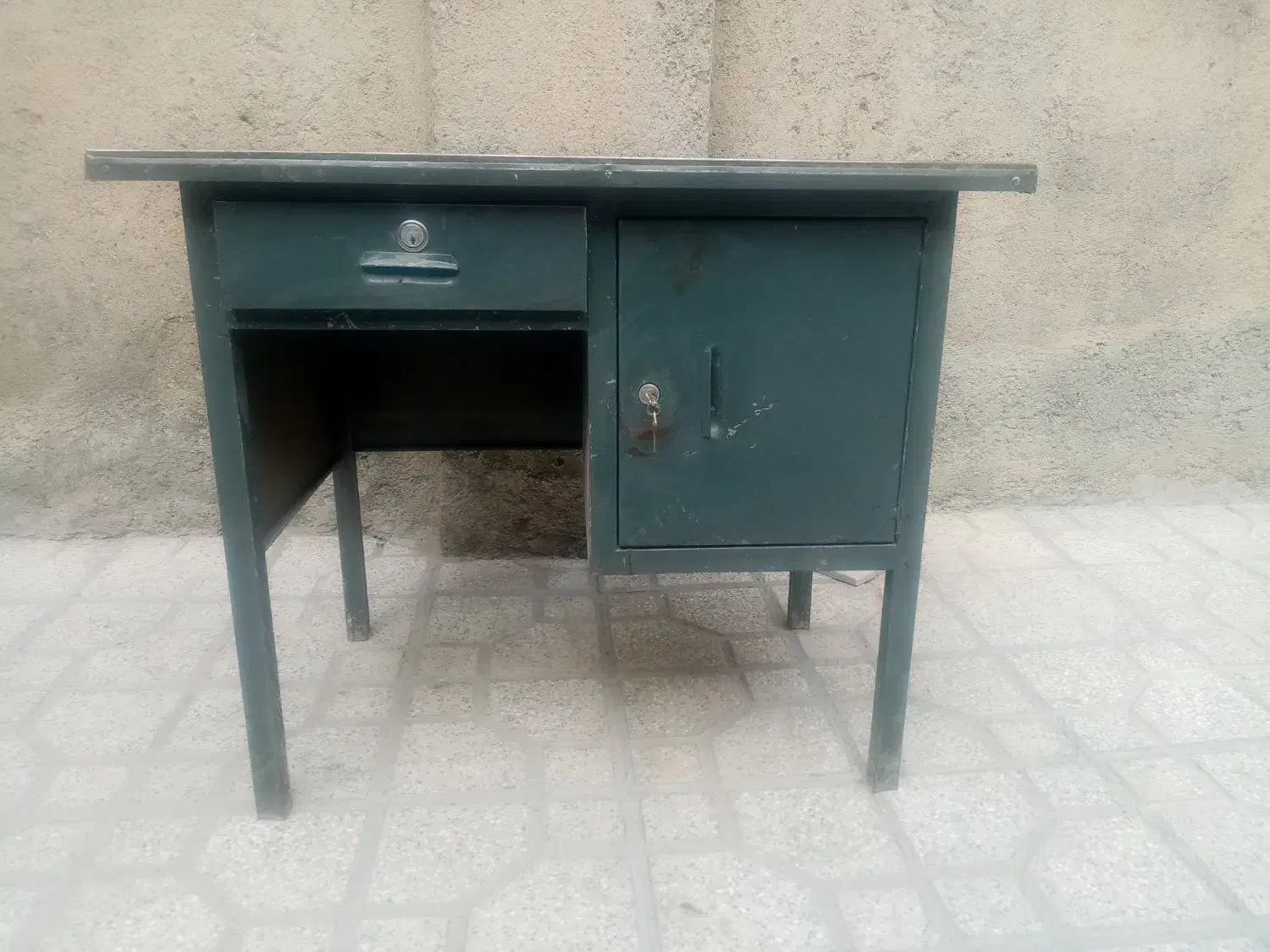 کمدکودک ومیز تحریر|اسباب و اثاث بچه|همدان, |دیوار