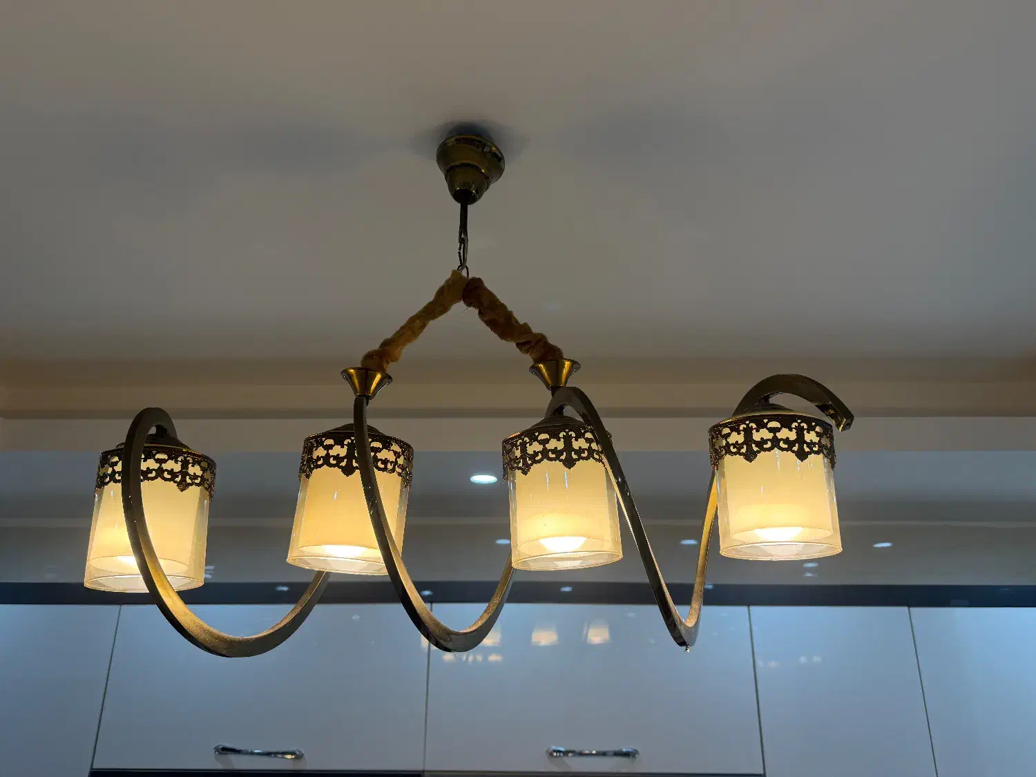 لوستر|لوستر و چراغ آویز|قائم‌شهر, |دیوار