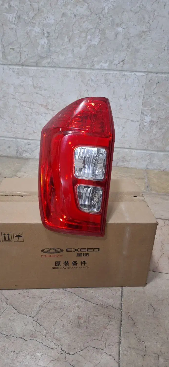 چراغ خطر چپ و لامپ دی لایت mvm x33s اصلی|قطعات یدکی و لوازم جانبی|تهران, نمایشگاه بین المللی|دیوار