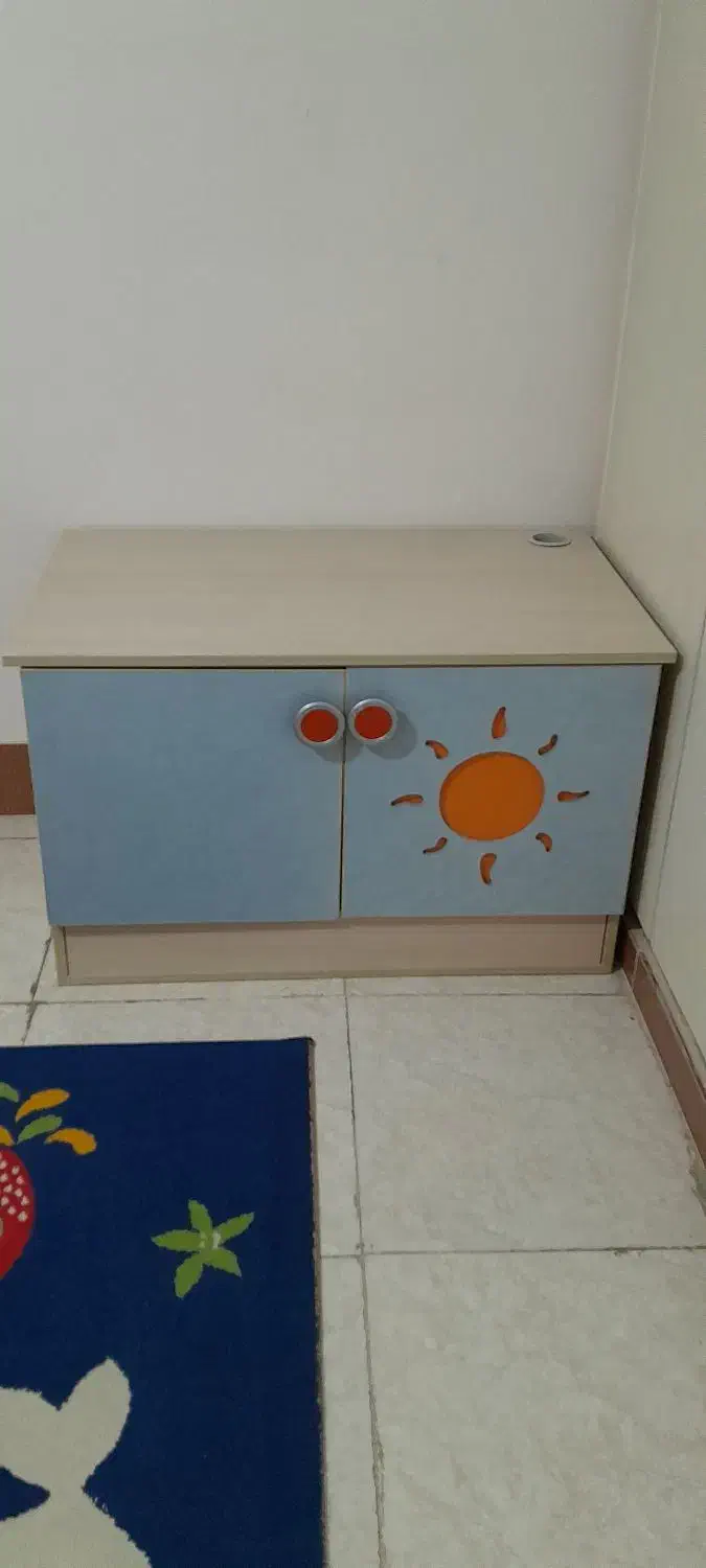 سرویس تخت و کمد|اسباب و اثاث بچه|سمنان, |دیوار