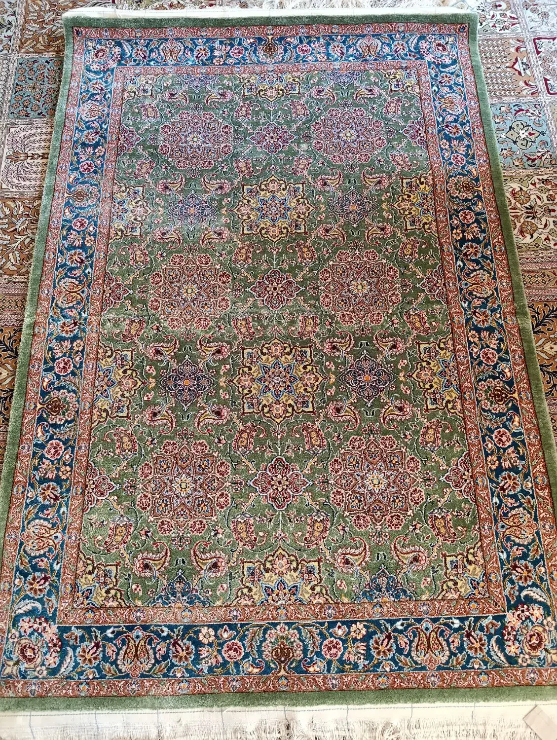 فرش دستباف تمام ابریشم|فرش|تهران, پاسداران|دیوار