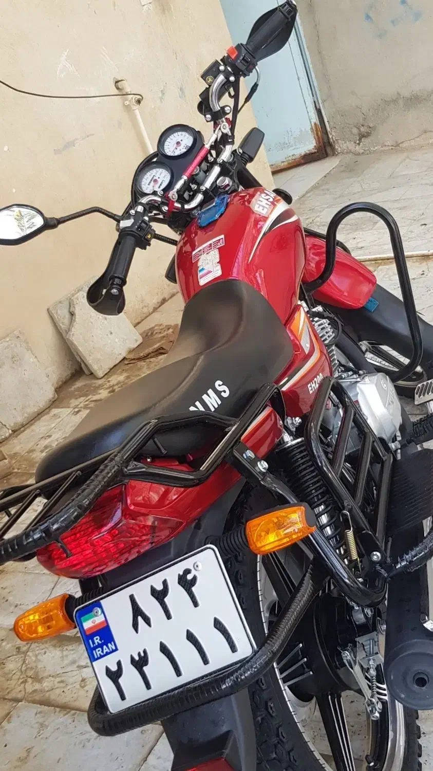 شکاری احسان خشک ۱۴۰۴ از بنگاه در امده مدل۱۴۰۲|موتورسیکلت|سراوان, |دیوار