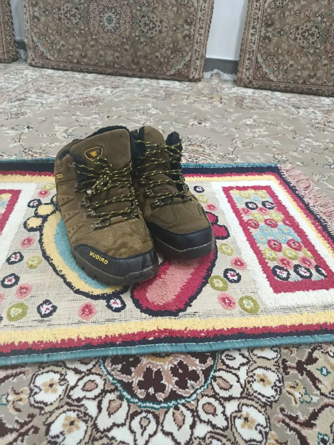 نیم پوت|کیف، کفش، کمربند|مریوان, |دیوار