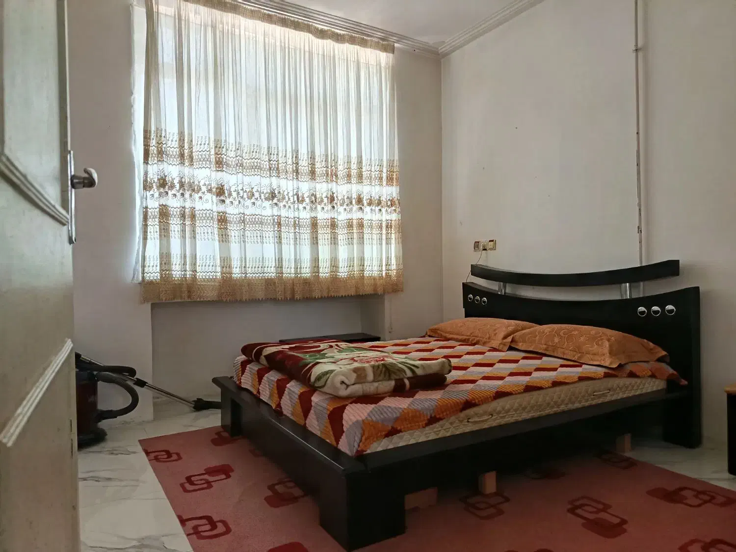 اجاره سوییت روزانه و. خانه ویلایی|اجارهٔ کوتاه‌مدت آپارتمان و سوئیت|اردبیل, |دیوار