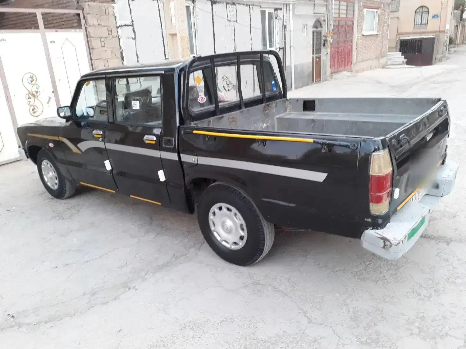 مزدا دوکابین فروشی ومعاوضه هم دارم|خودرو سواری و وانت|سقز, |دیوار