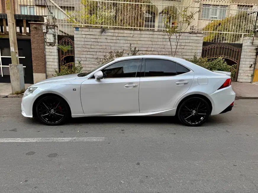 Is 250 2014|خودرو سواری و وانت|تهران, تهرانپارس غربی|دیوار