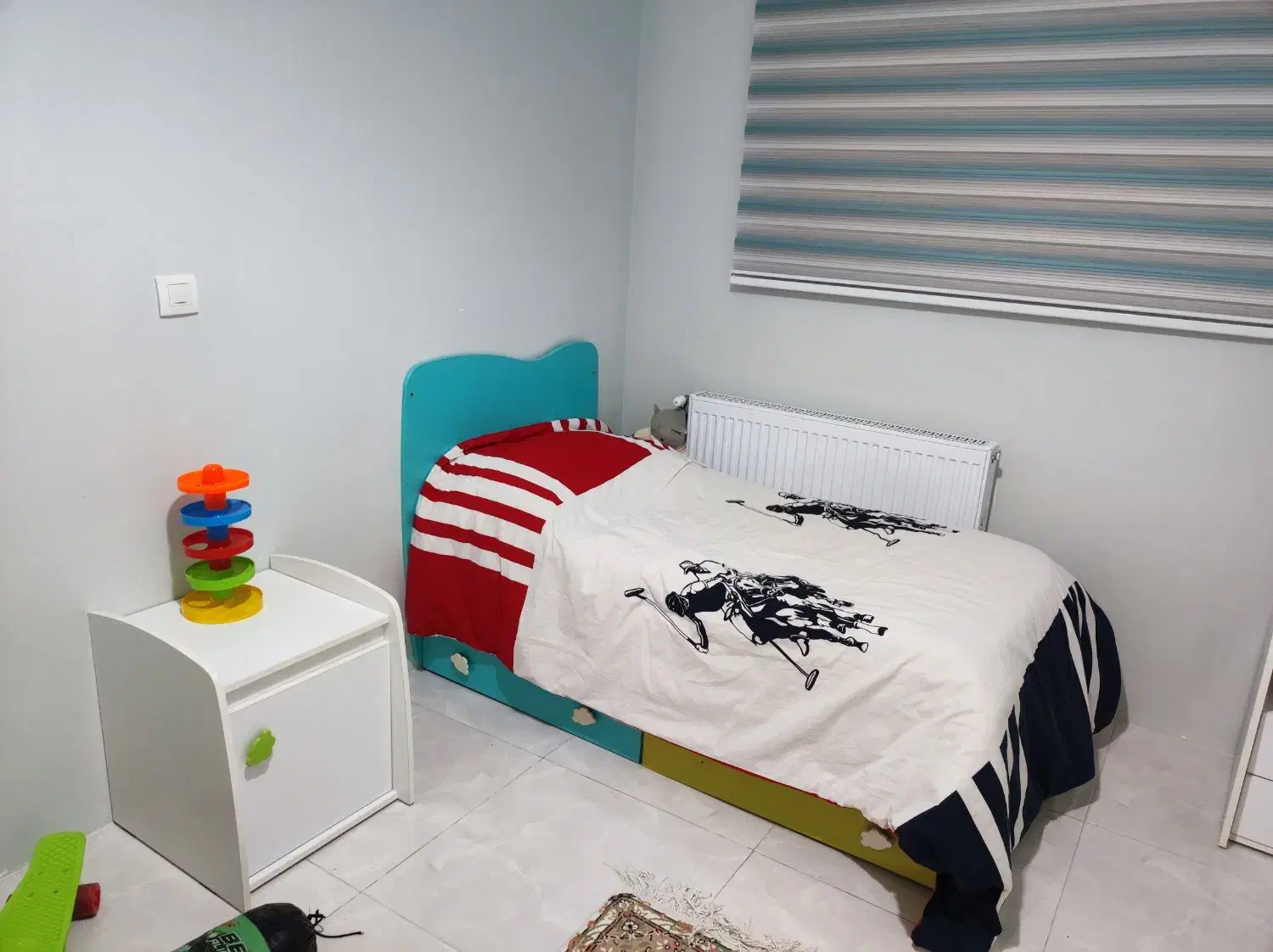 تخت و کمد کودک در حد نو|تخت و صندلی بچه|اردبیل, |دیوار