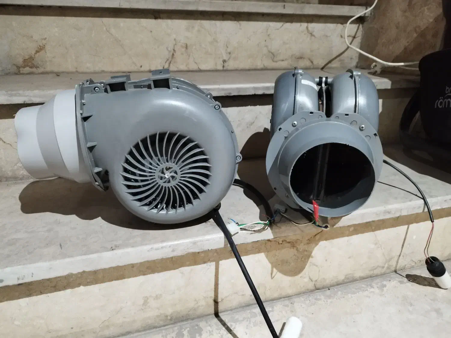 فن/فن حلزونی|پنکه و تصفیهکنندهٔ هوا|کرج, کوی امامیه|دیوار