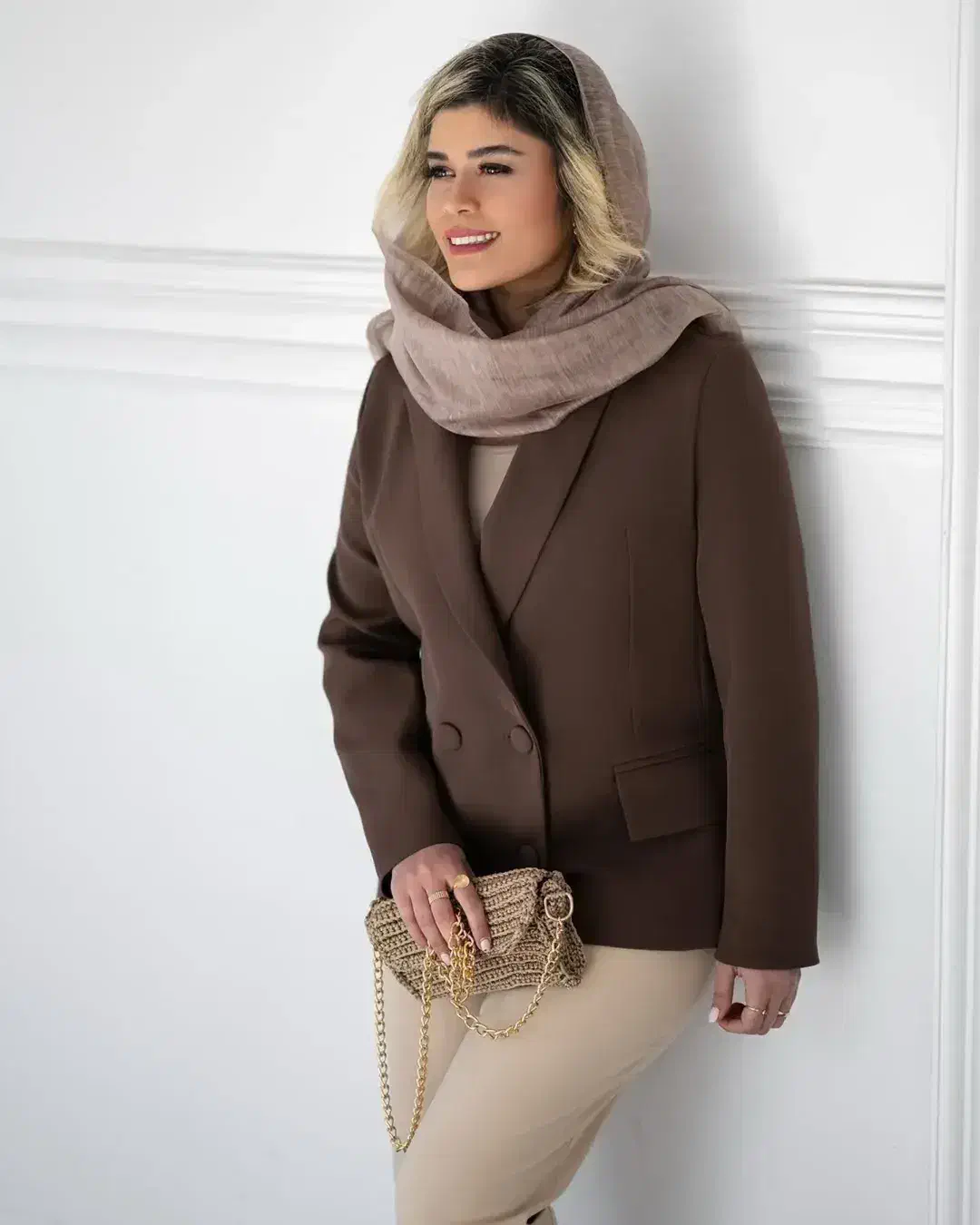 ب تعدادی خیاط ماهر نیازمندیم|استخدام خدمات فروشگاه و رستوران|خمین, |دیوار