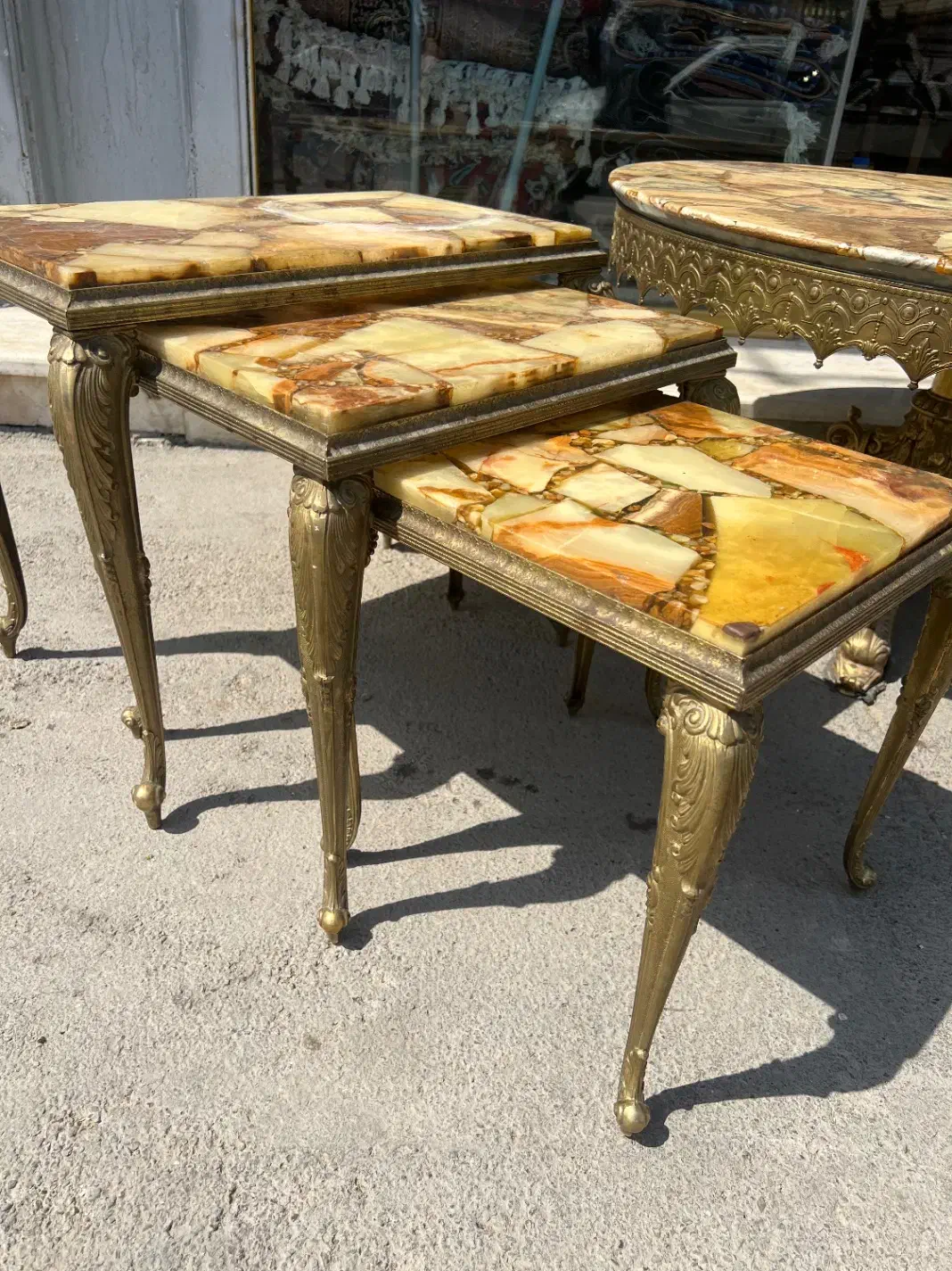 میز و عسلی برنز ایتالیایی|کلکسیون اشیاء عتیقه|نسیم‌شهر, |دیوار