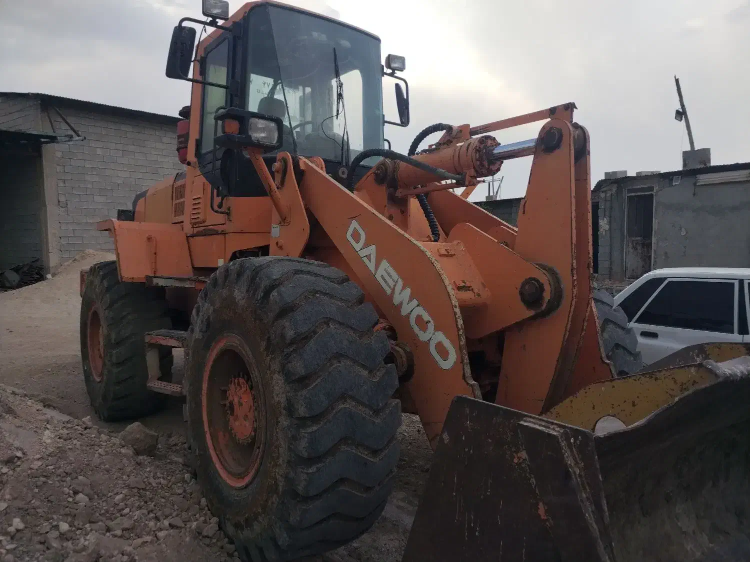 لودر دوو 250 مدل 2004 موتور کمنز|خودرو سنگین|برازجان, |دیوار