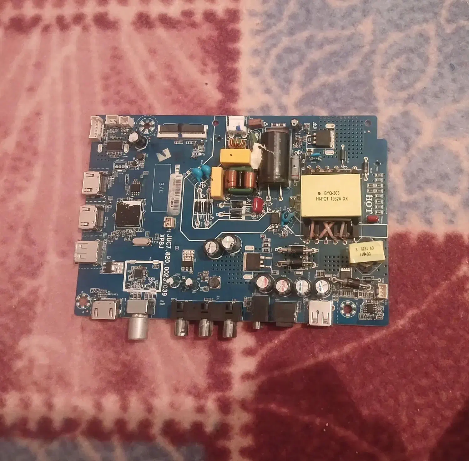 بورد تلوزیون جی پلاس سایز ۴۳|تلویزیون و پروژکتور|ابهر, |دیوار