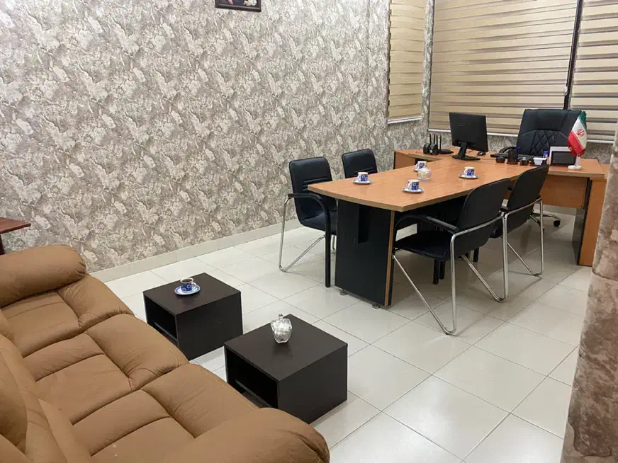 اجاره دفتر کار ساعتی در ولیعصر|اجارهٔ کوتاه‌مدت دفتر کار و فضای آموزشی|تهران, شیخ هادی|دیوار