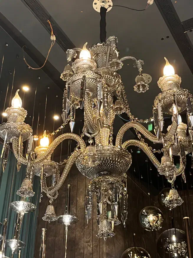 لوستر باکارات ۶ شعله رنگ دودی|لوستر و چراغ آویز|تهران, فردوسی|دیوار